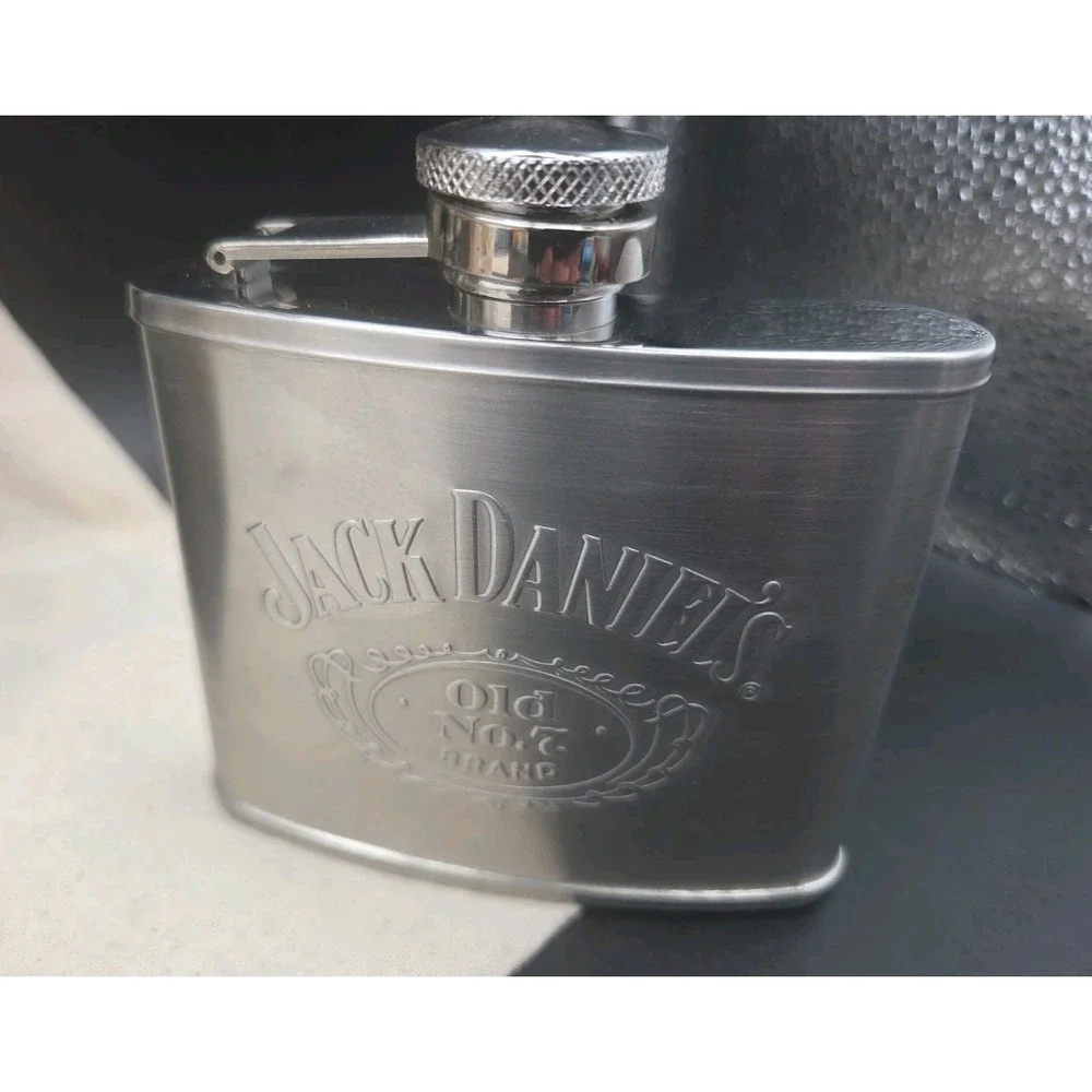 Vintage 2005 Jack Daniels Pewter Bottle Stopper Set Stand Flask Tote Bag Bundle